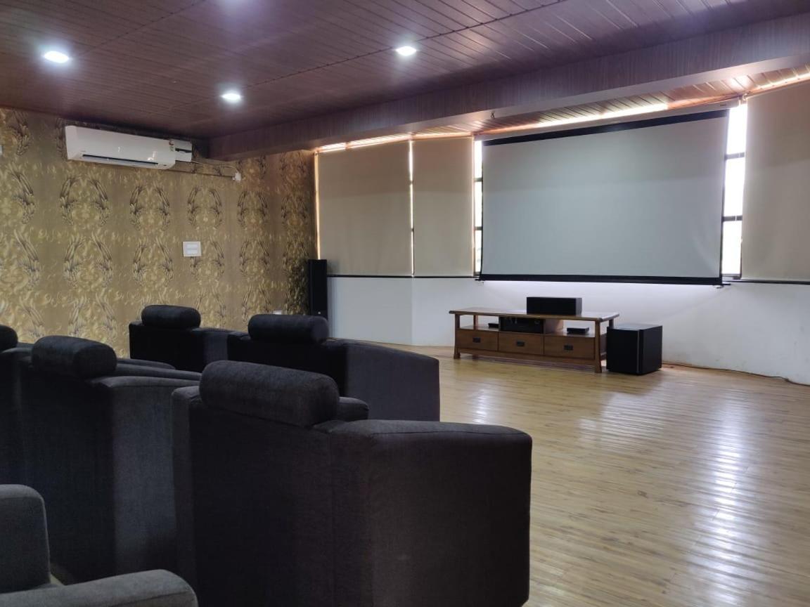 Hotel Mudra Midtown Suites & Rooms Kalasa Exterior photo