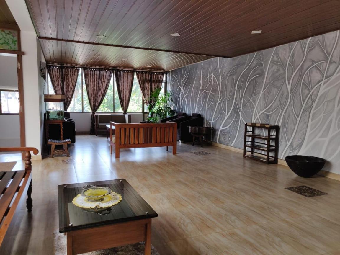 Hotel Mudra Midtown Suites & Rooms Kalasa Exterior photo