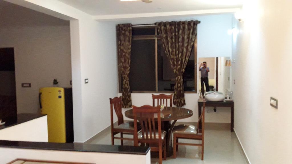 Hotel Mudra Midtown Suites & Rooms Kalasa Exterior photo