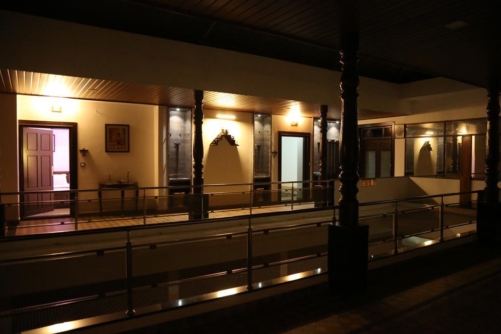 Hotel Mudra Midtown Suites & Rooms Kalasa Exterior photo